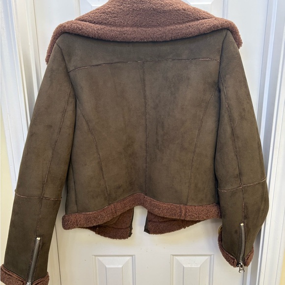 Zara Brown Teddy Jacket with Shearling Collar - Picture 4 of 6
